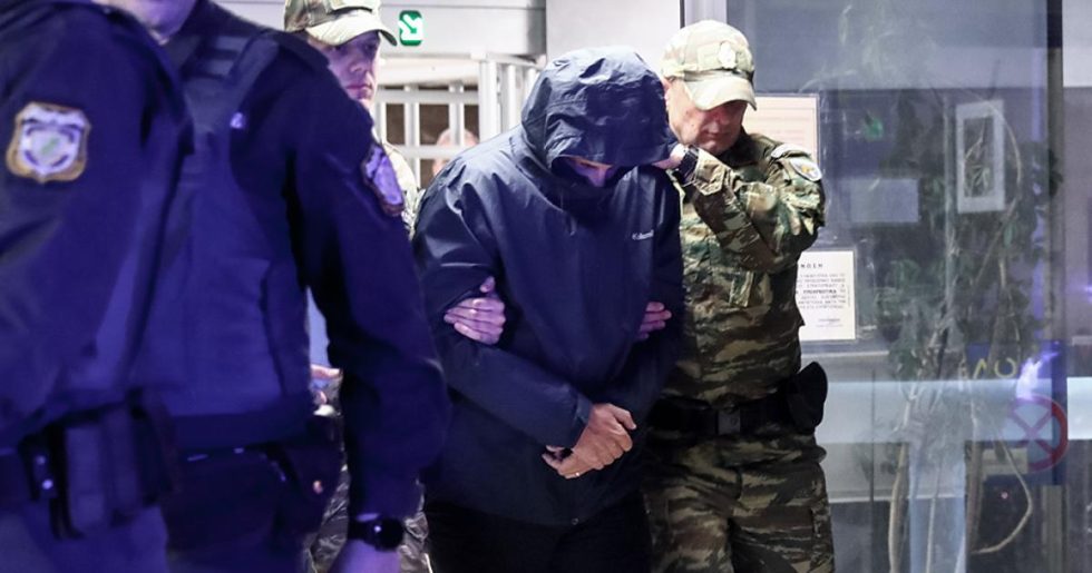 Και κατασκόπους έχουμε